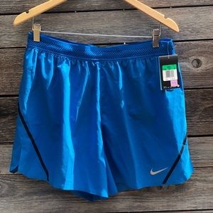 🌸𝑺𝑨𝑳𝑬🌸 Men’s Nike Athletic shorts Xl